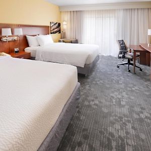 Queen Room Two Queen Beds